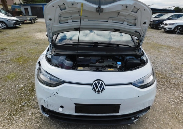 Volkswagen ID.3 cena 55350 przebieg: 16000, rok produkcji 2021 z Lębork małe 121